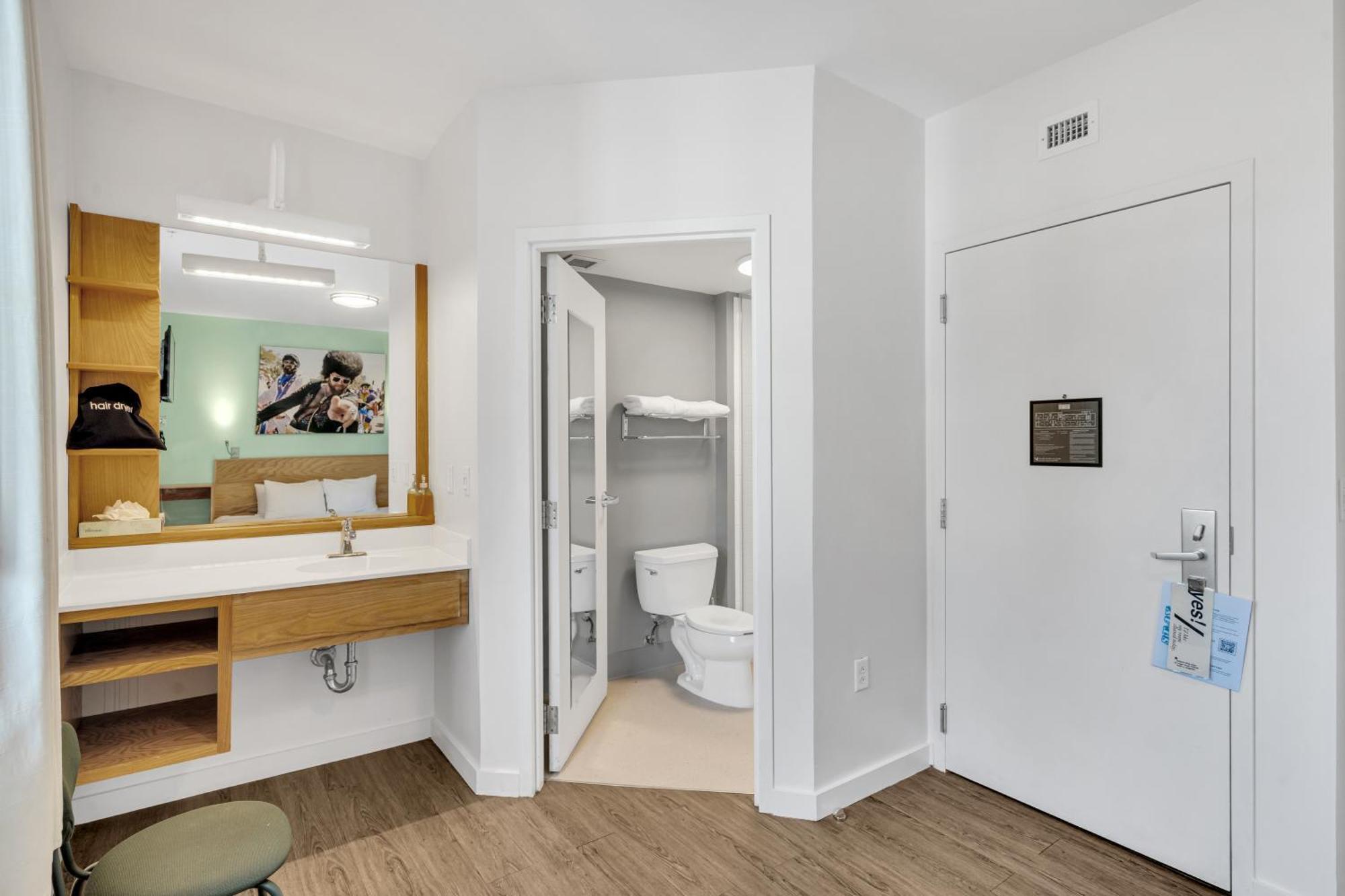 The Quisby Hotell New Orleans Rum bild