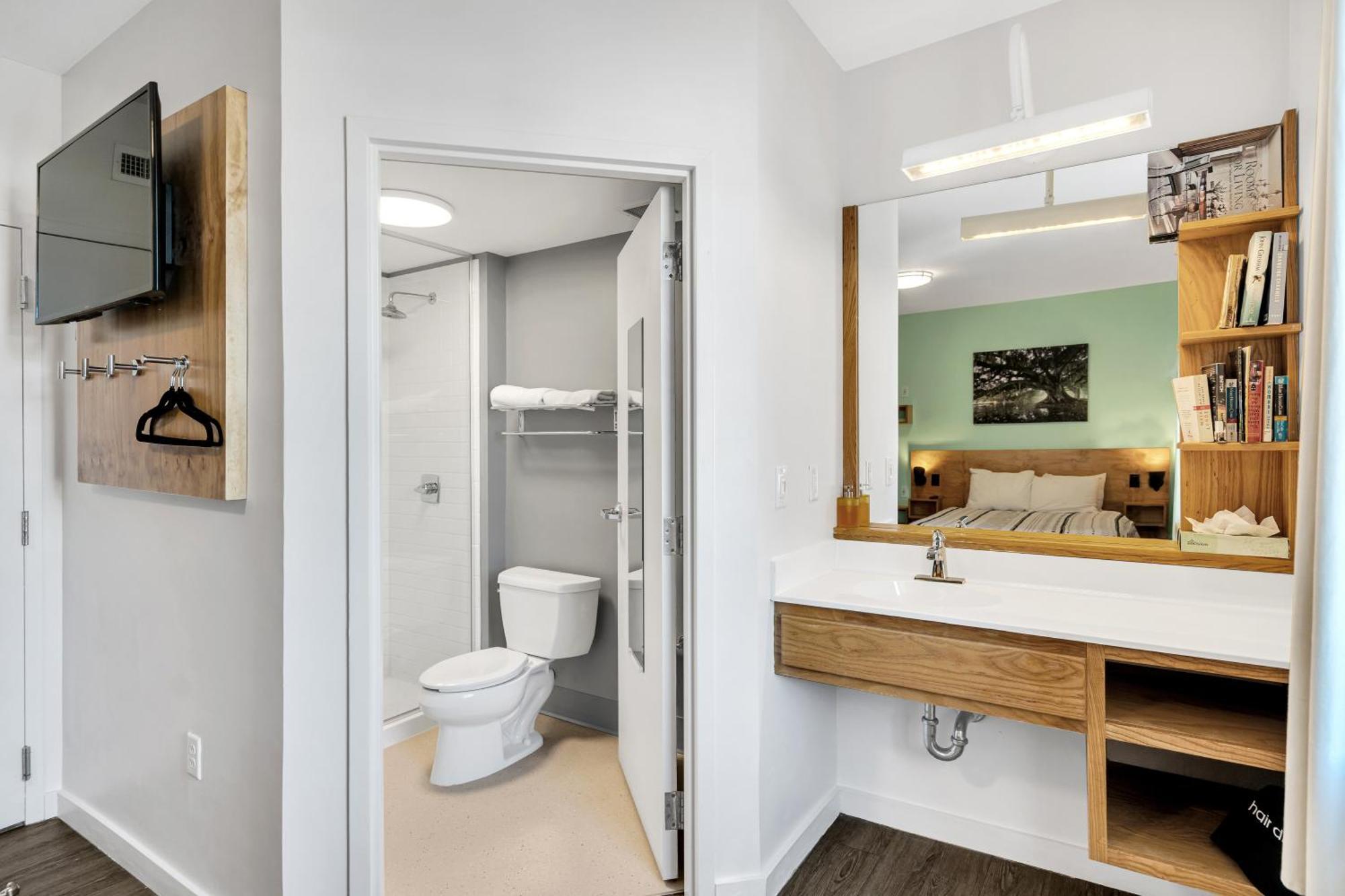 The Quisby Hotell New Orleans Rum bild