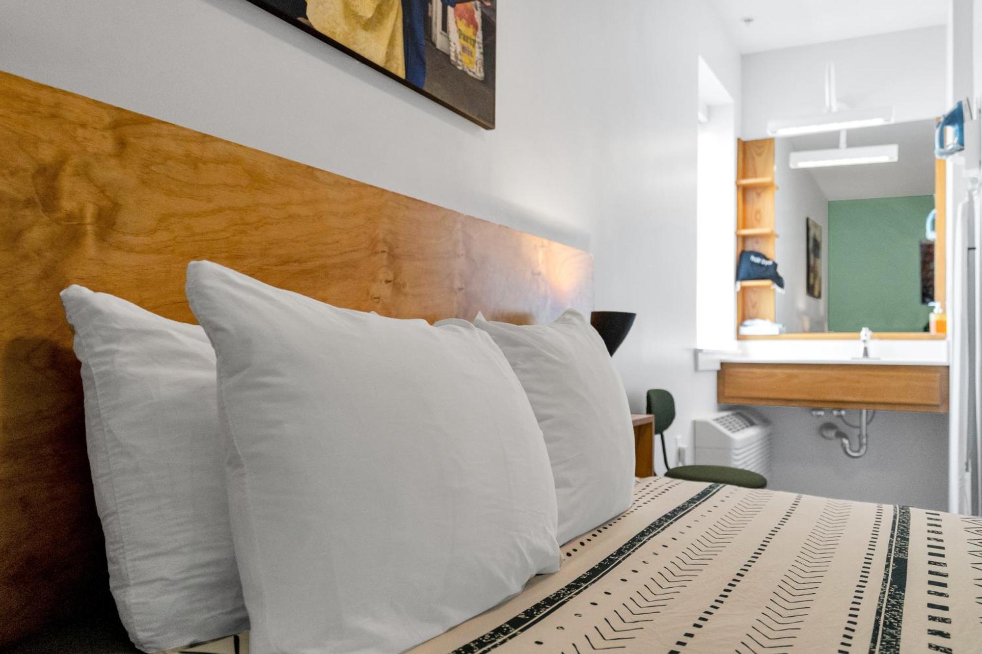 The Quisby Hotell New Orleans Rum bild